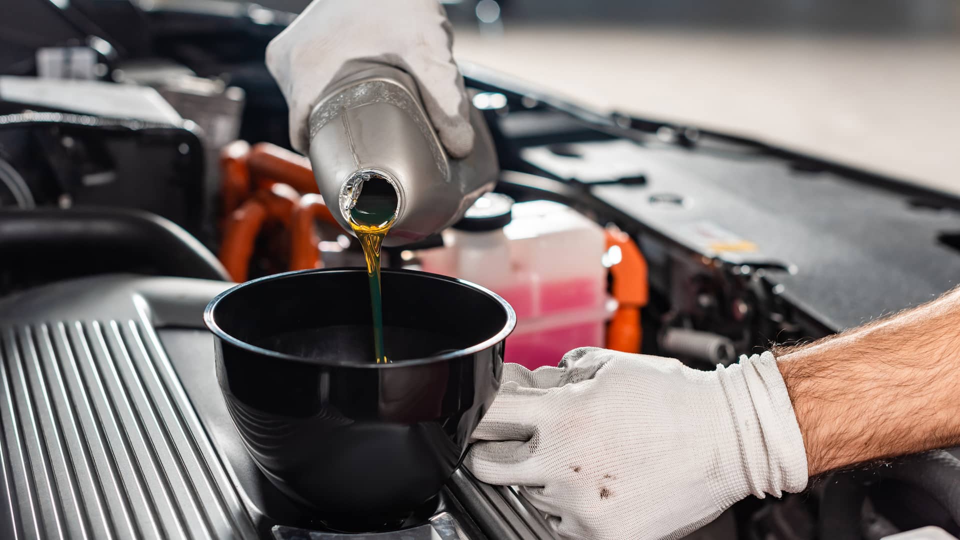 How Long Does a Car Oil Change Take?